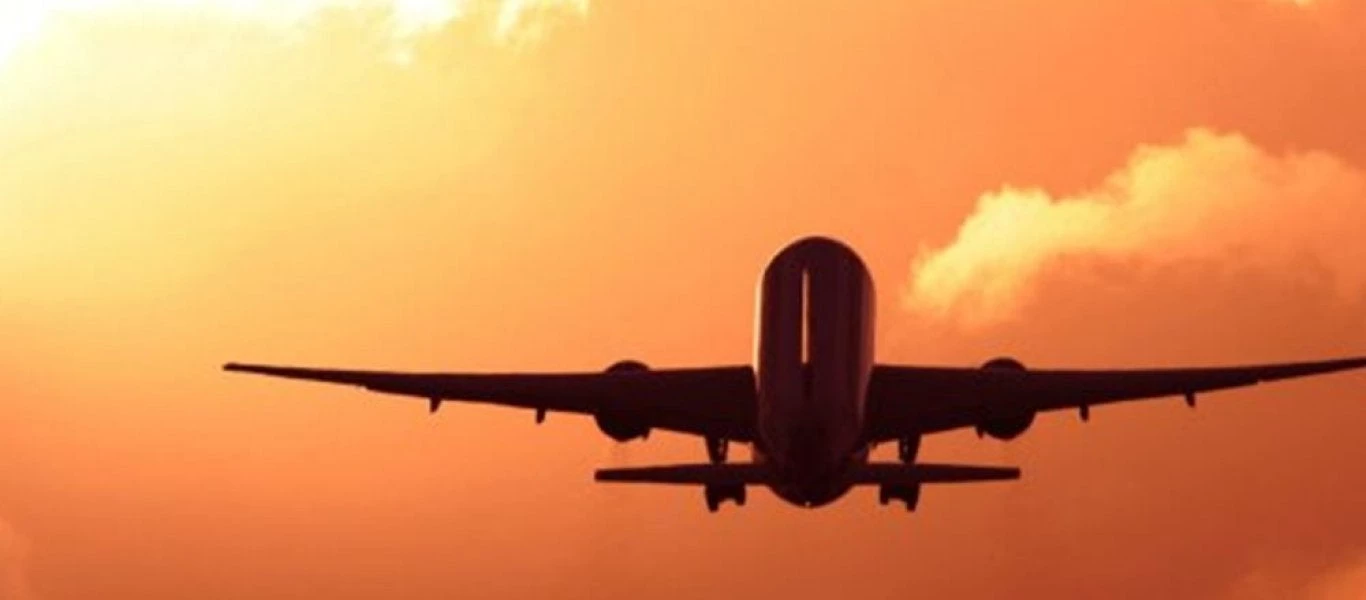Νέα έρευνα αποκαλύπτει: Εάν μπαίνετε πρώτοι στο αεροπλάνο κάνει κακό στην υγεία σας